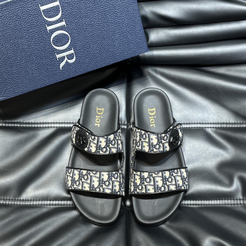ch**an D*or slippers